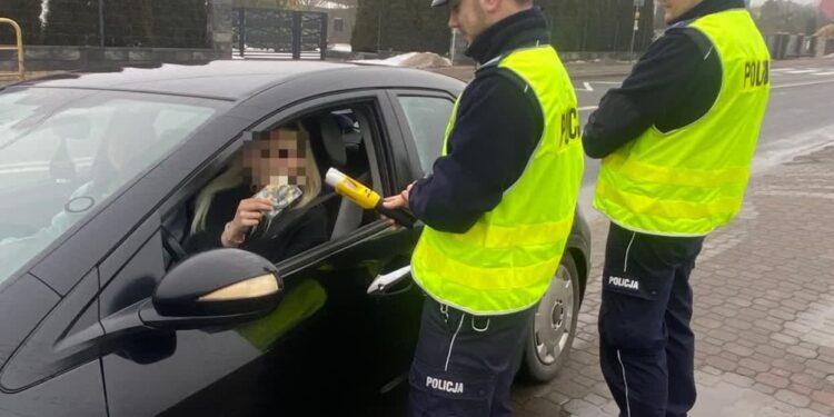 Region: Ponad 12 tysięcy kierowców przebadanych podczas weekendowych działań