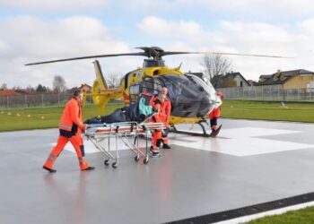 Sandomierz: Pierwsze w województwie świętokrzyskim lądowisko przy szpitalnym oddziale ratunkowym przygotowane do przyjęcia śmigłowców BH będzie przy szpitalu