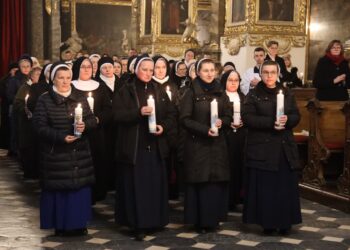 Sandomierz: Dziś Matki Boskiej Gromnicznej oraz XXX Dzień Życia Konsekrowanego