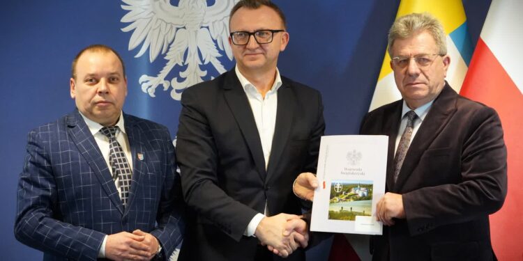 Sandomierz: Umowy na linie autobusowe