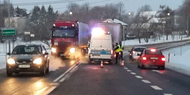 Sandomierz: 80 kilometrów z „tykająca bombą”. Pijany kierowca tira zatrzymany przez drogówkę