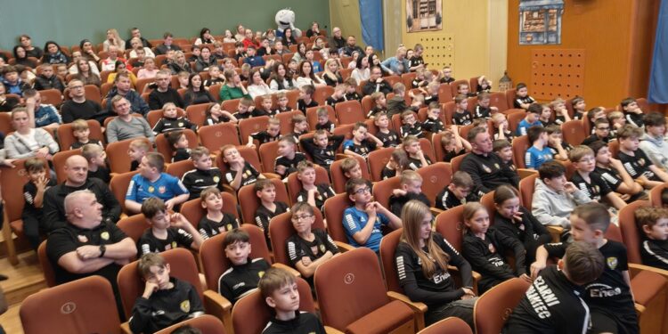 Połaniec. Enea wspiera młodych piłkarzy