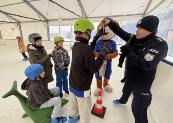 Tarnobrzeg. Zima bez zagrożeń. Policyjne działania edukacyjne przed feriami