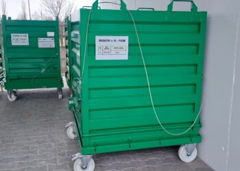 Sandomierz: Uschniętą choinkę wrzuć do specjalnego kontenera