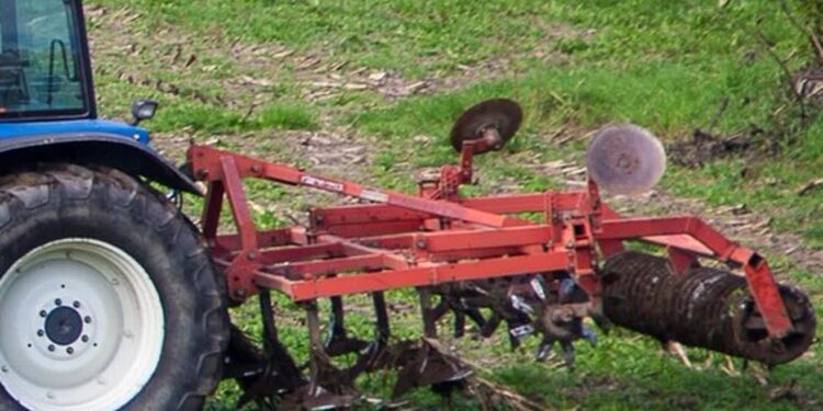 Ślęzaki, Gmina Baranów Sandomierski. Wypadek podczas prac rolniczych