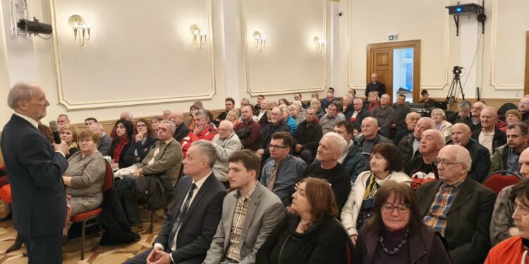 Tarnibrzeg. Wizyta Antoniego Macierewicza