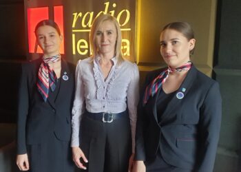 Tarnobrzeg. Ślubowanie przyszłych stewardes i stewardów