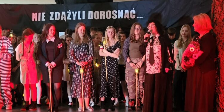 Sandomierz: Ku czci Armii Krajowej (FOTO)