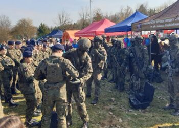 Tarnobrzeg. Sport, mundur i integracja nad Wisłą