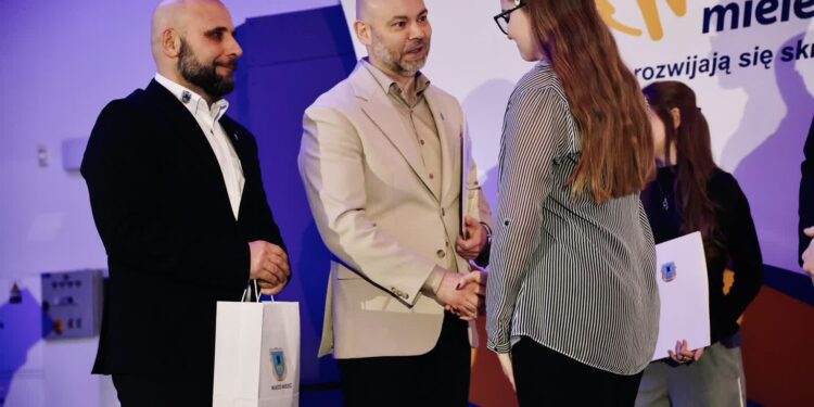 Mielec: Mieleccy sportowcy nagrodzeni przez prezydenta Mielca