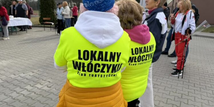 Sandomierz: Słoneczny VI Marsz Nordic Walking