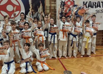 Ożarów: Sukces Sandomierskiego Klubu Karate