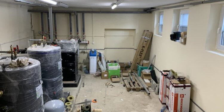 Baranów Sandomierski. Nowe źródła ciepła w szkołach w Woli Baranowskiej i Ślęzakach