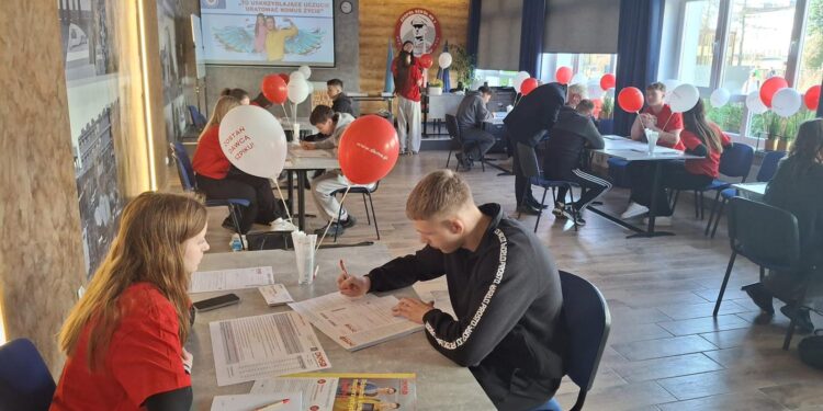 Tarnobrzeg. Zostań dawcą szpiku. Zarejestruj się w bazie DKMS