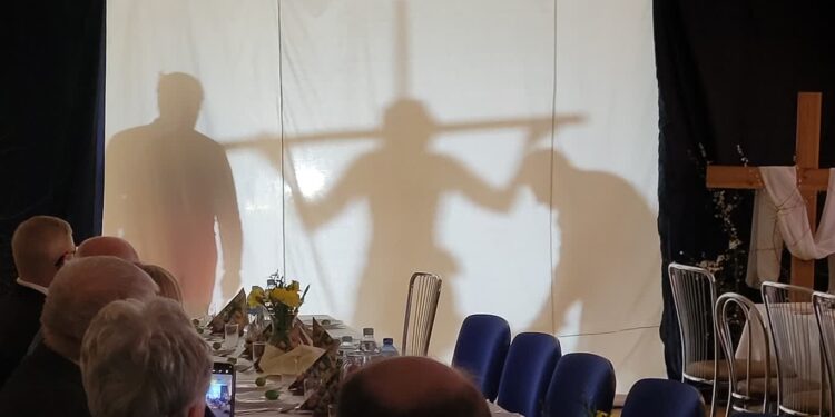 Kleczanów: Wielkanocny klimat w teatrze cieni