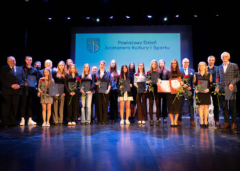 Stalowa Wola: Rozdano nagrody zasłużonym dla kultury i sportu w Powiecie Stalowowolskim