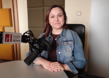 Przecław: Marsz  Piosenko – porosze o  dzwieki na zmiane