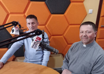 Augustyn Łyko, proboszcz rozwadowskiej Fary i Andrzej Kochan, organizator wydarzenia