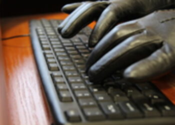 Samborzec: Chciał kupić dron, stracił blisko dwa tysiące złotych