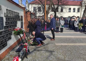 Mielec: Rocznica Zbrodni Katyńskiej i Katastrofy Smoleńskiej