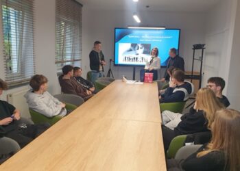 Tarnobrzeg. Maturzyści z Nowej Dęby poznają rynek pracy