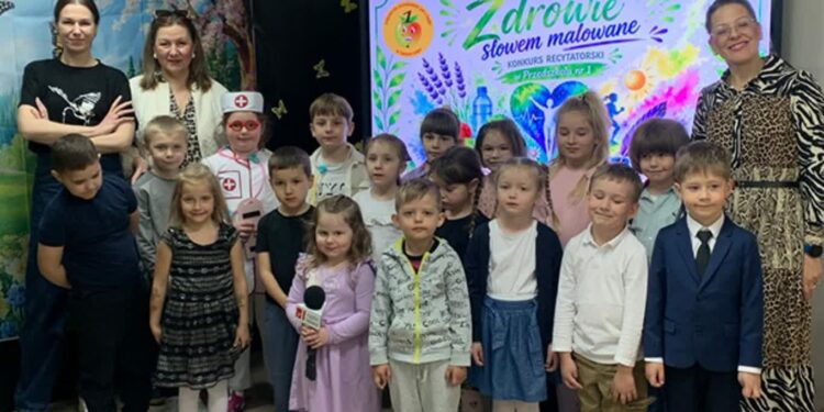 Tarnobrzeg. „ Zdrowie słowem malowane” po raz 17. Przedszkolaki recytowały o zdrowiu