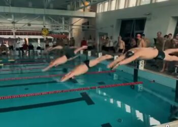 Stlowa Wola: Strażacy zawodowi z Podkarpacia rywlizowali w pływaniu