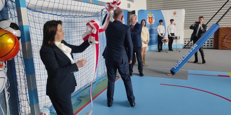 Partynia: Hala sportowa w Partyni już oficjalnie otwarta dla dzieci i młodzieży!