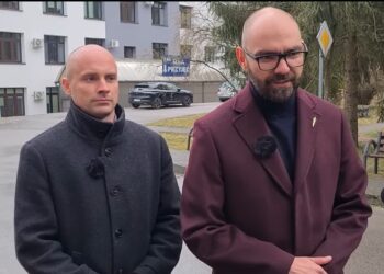 Nowa Dęba. Konfederacja krytykuje plany zamknięcia oddziałów w szpitalu