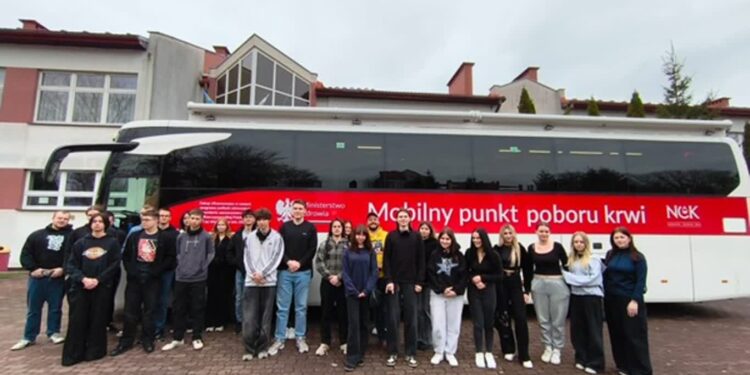 Tarnobrzeg. Honorowe krwiodawstwo od lat ważną częścią życia ZS1