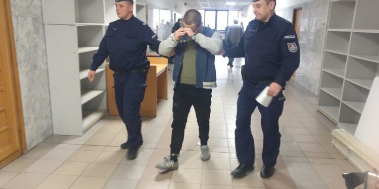 Tarnobrzeg: 18-latek skazany za czynienie przygotowań do przestępstw o charakterze terrorystycznym