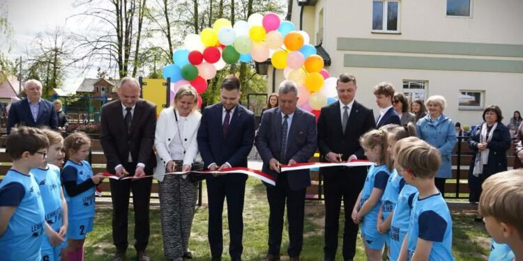 Samborzec: Nowoczesny plac zabaw powstał przy żłobku