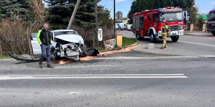 Skopanie. Nie ustąpił pierwszeństwa. Dwie osoby trafiły do szpitala
