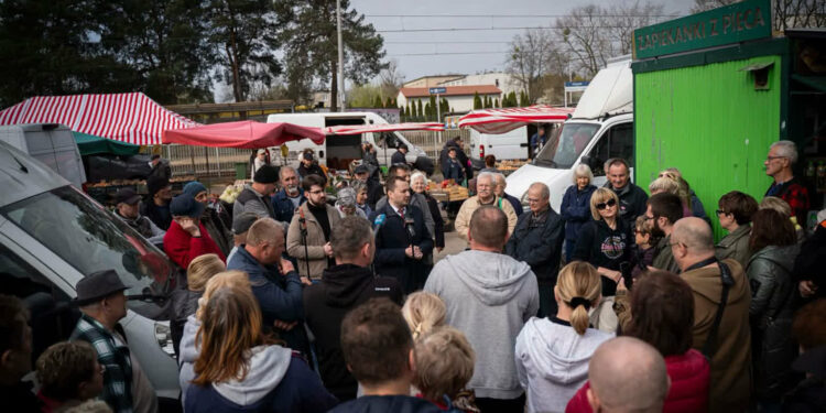 Stalowa Wola: Kupcy na targowisku w Stalowej Woli boją się o swoje miejsca do handlowania