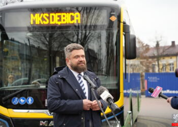 Dębica: Pierwsze „elektryki” trafiły do MKS w Dębicy.
