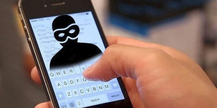 Mielec: Zatrzymano 16-latka uczestniczącego w oszustwach metodą „na pracownika banku”