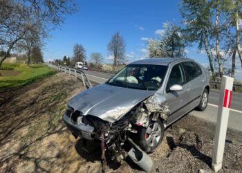 Kleczanów: Zderzenie dwóch pojazdów na DK 77