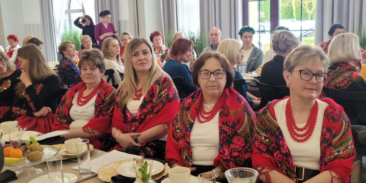 Dwikozy: II Zjazd Kół Gospodyń Wiejskich Powiatu Sandomierskiego
