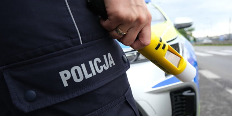 Tarnobrzeg. Pijany kierowca wiózł dzieci