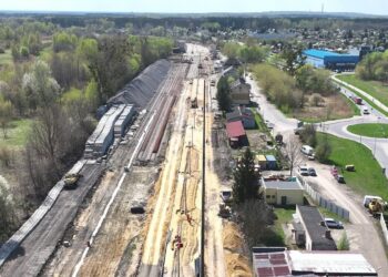 Sandomierz, Padew: Tor po torze do nowoczesnej kolei