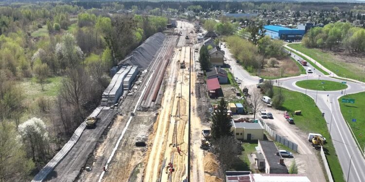 Sandomierz, Padew: Tor po torze do nowoczesnej kolei