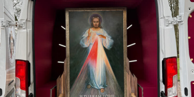 Ostrowiec Św., Sandomierz, Nisko: Peregrynacja obrazu Jezusa Miłosiernego w diecezji sandomierskiej