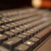 Ostrowiec Świętokrzyski: Oszustwo „na kryptowaluty” – miężczyzna stracił 80 tys. zł