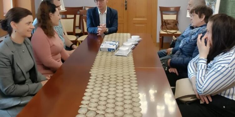 Padew Narodowa: Współpraca służb ratowniczych i samorządów w zakresie profilaktyki przeciwpożarowej