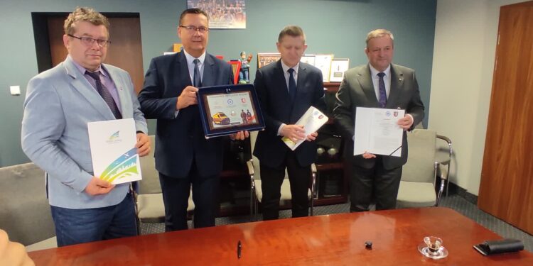Mielec: Pogotowie Ratunkowe w Mielcu przyjazne Wojsku !