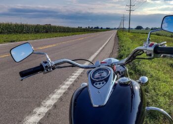 Tarnobrzeg. Sezon motocyklowy trwa. Więcej ostrożności na drogach