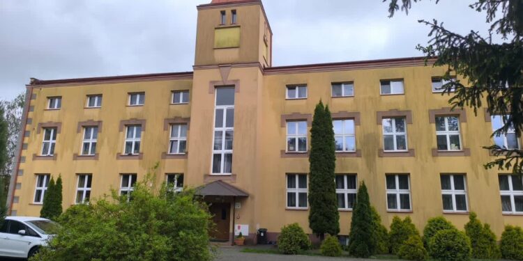 Baranów Sandomierski. Będzie remont budynku Domu Dziecka w Skopaniu