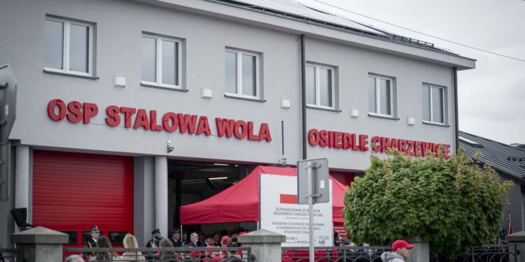 Stalowa Wola: Rozbudowana remiza OSP Charzewice uroczyście otwarta