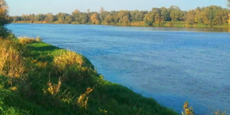 Stalowa Wola, Zaleszany: Ruszy przebudowa wałów nad Sanem. Umowa z wykonawcą podpisana