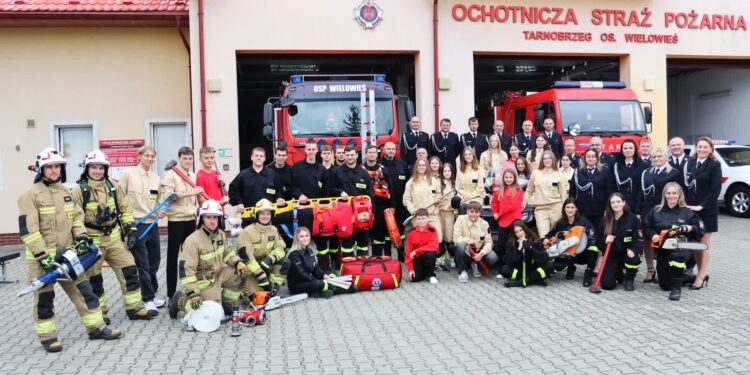 Tarnobrzeg. W sobotę jubileusz OSP Wielowieś i miejskie obchody Dnia Strażaka